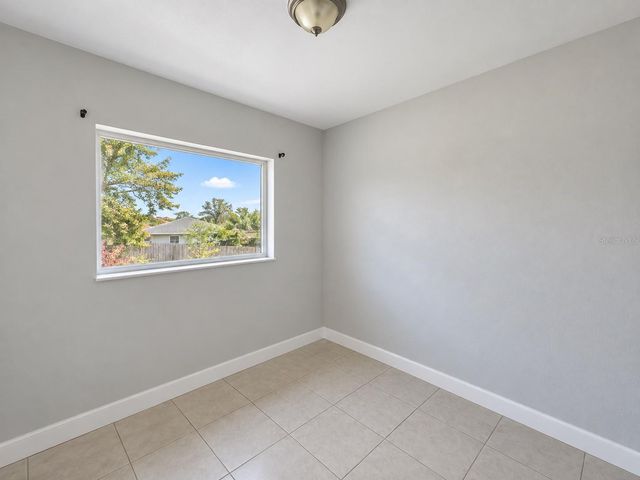 2021 W GORE STREET, Orlando, FL 32805