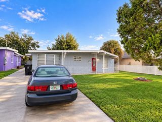 2021 W GORE STREET, Orlando, FL 32805