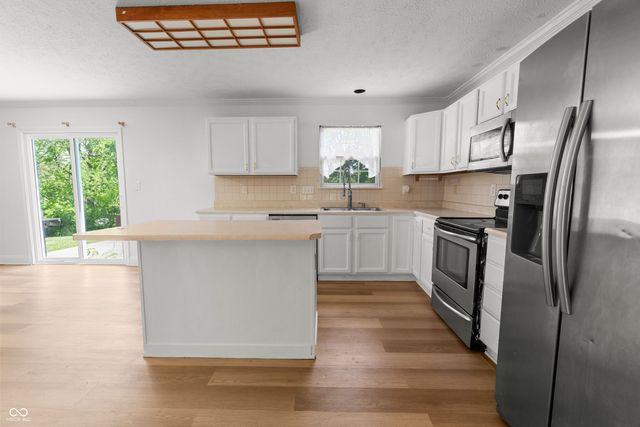 7917 Daylily Drive, Indianapolis, IN 46237