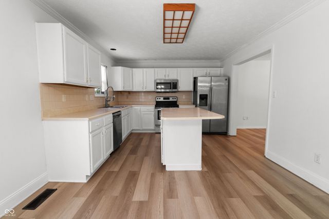 7917 Daylily Drive, Indianapolis, IN 46237