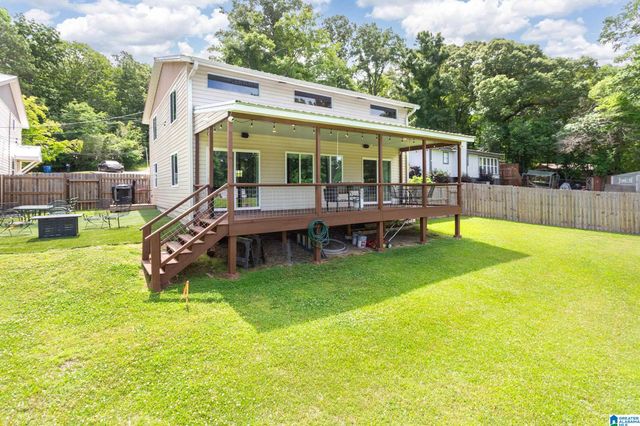 200 W LAKE HILL DRIVE, Talladega, AL 35160