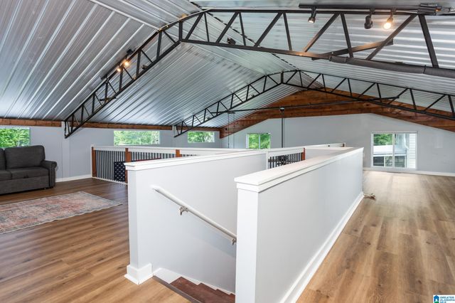 200 W LAKE HILL DRIVE, Talladega, AL 35160