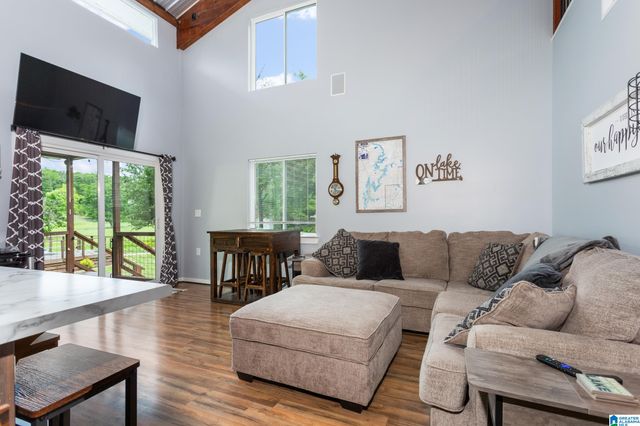 200 W LAKE HILL DRIVE, Talladega, AL 35160