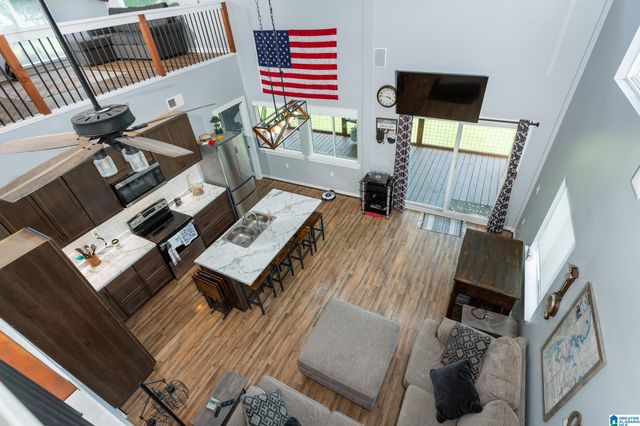200 W LAKE HILL DRIVE, Talladega, AL 35160