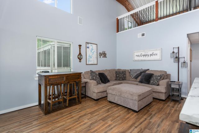 200 W LAKE HILL DRIVE, Talladega, AL 35160