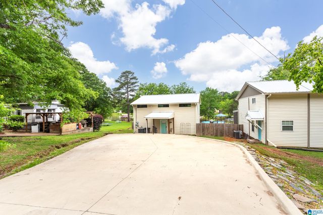 200 W LAKE HILL DRIVE, Talladega, AL 35160