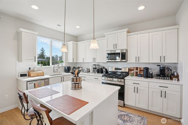 8735 S 3rd Street, Ridgefield, WA 98642