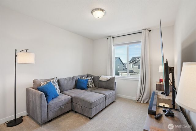 8735 S 3rd Street, Ridgefield, WA 98642