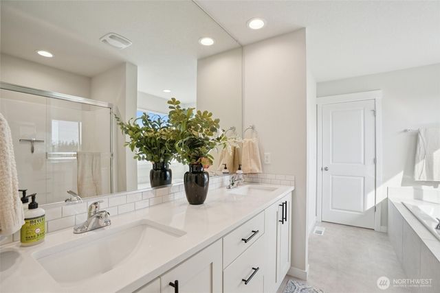 8735 S 3rd Street, Ridgefield, WA 98642