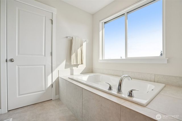 8735 S 3rd Street, Ridgefield, WA 98642