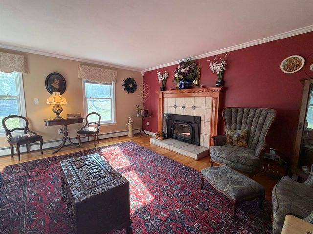 163 Exeter Road, Hampton Falls, NH 03844