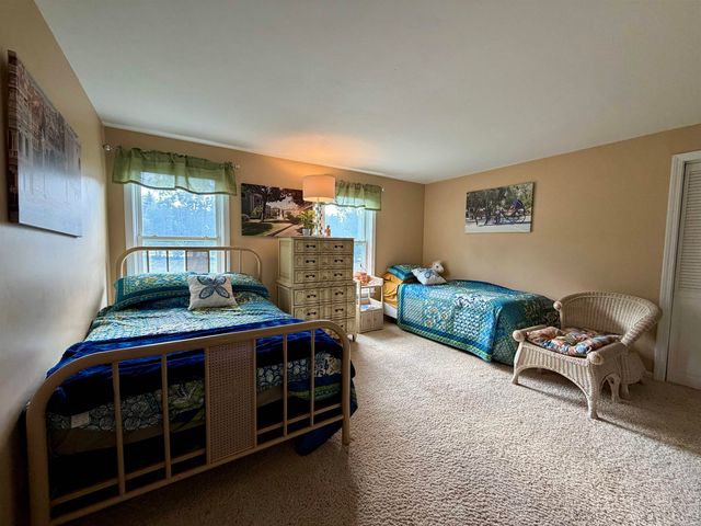 163 Exeter Road, Hampton Falls, NH 03844