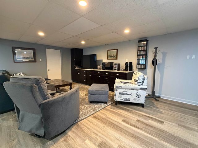 163 Exeter Road, Hampton Falls, NH 03844