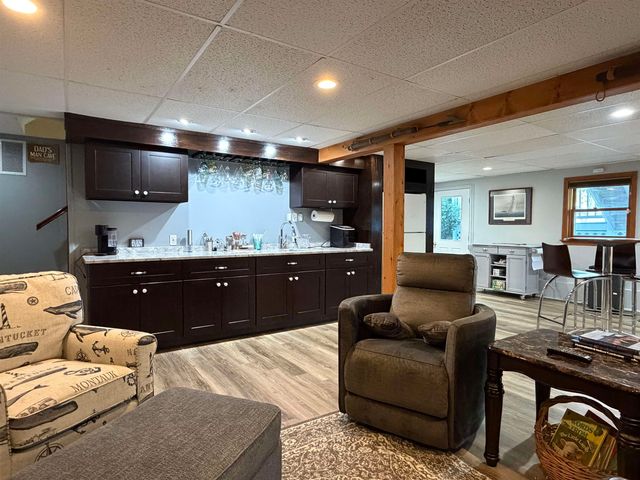163 Exeter Road, Hampton Falls, NH 03844