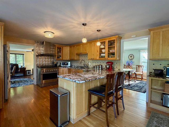 163 Exeter Road, Hampton Falls, NH 03844
