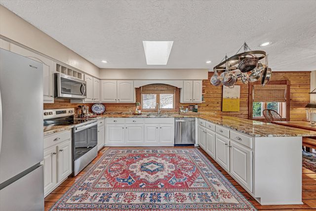 540 Lakeshore Terrace RD, Hardy, VA 24101