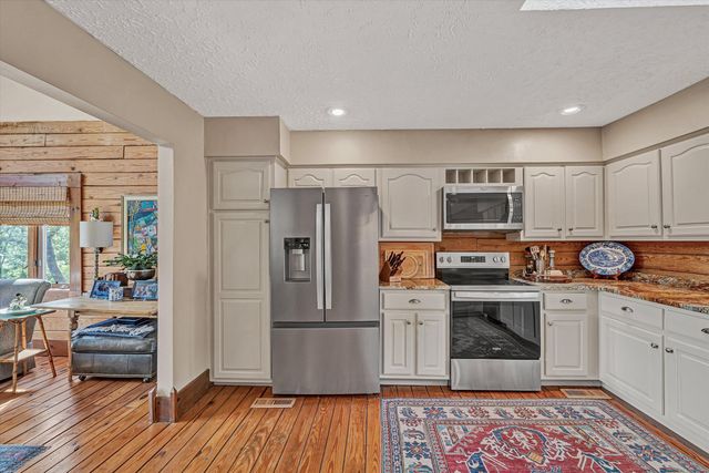 540 Lakeshore Terrace RD, Hardy, VA 24101