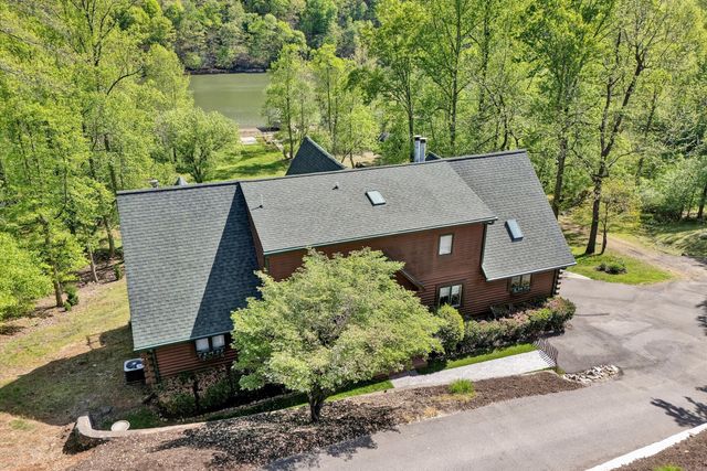 540 Lakeshore Terrace RD, Hardy, VA 24101