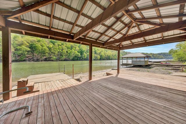 540 Lakeshore Terrace RD, Hardy, VA 24101
