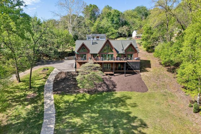 540 Lakeshore Terrace RD, Hardy, VA 24101