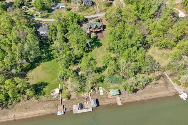 540 Lakeshore Terrace RD, Hardy, VA 24101