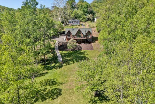 540 Lakeshore Terrace RD, Hardy, VA 24101