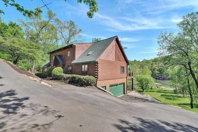 540 Lakeshore Terrace RD, Hardy, VA 24101