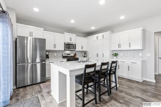 12638 Carpenter Street, Papillion, NE 68138