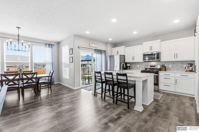 12638 Carpenter Street, Papillion, NE 68138