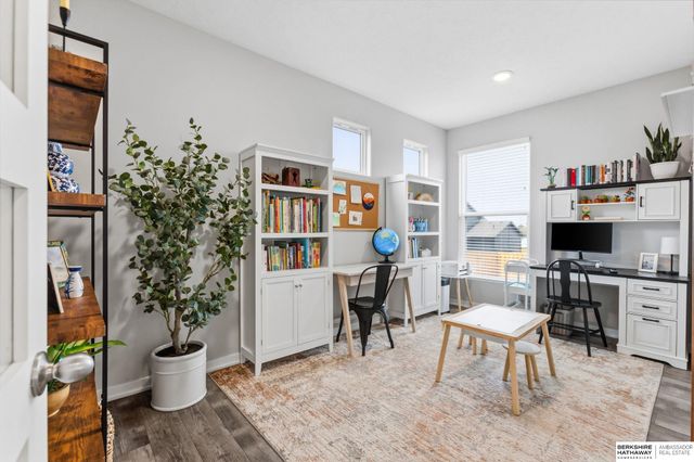 12638 Carpenter Street, Papillion, NE 68138