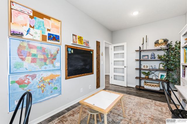 12638 Carpenter Street, Papillion, NE 68138