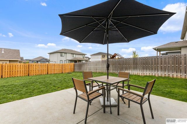 12638 Carpenter Street, Papillion, NE 68138