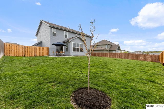 12638 Carpenter Street, Papillion, NE 68138