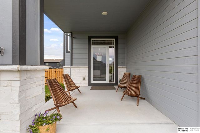 12638 Carpenter Street, Papillion, NE 68138