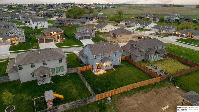 12638 Carpenter Street, Papillion, NE 68138
