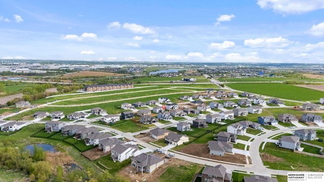 12638 Carpenter Street, Papillion, NE 68138