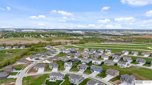 12638 Carpenter Street, Papillion, NE 68138