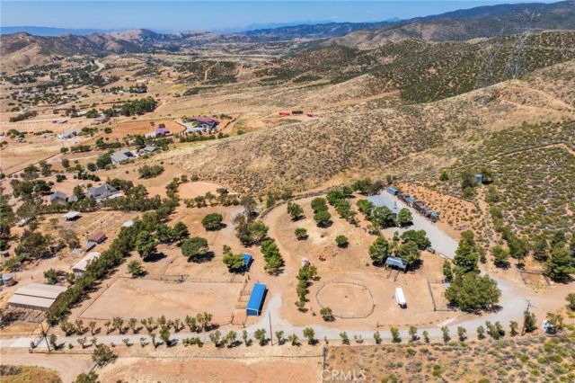 35675 Peppertree, Agua Dulce, CA 91390