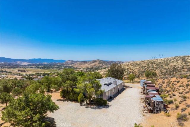 35675 Peppertree, Agua Dulce, CA 91390