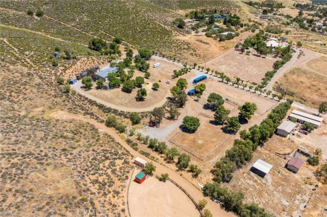 35675 Peppertree, Agua Dulce, CA 91390