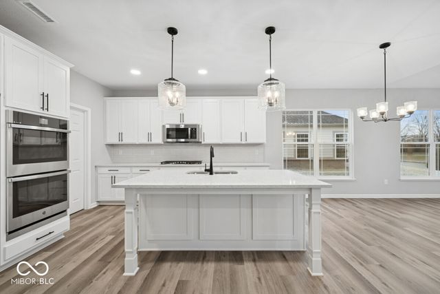 9218 Ambassador Street, Mccordsville, IN 46055