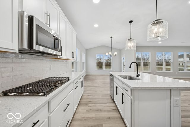 9218 Ambassador Street, Mccordsville, IN 46055