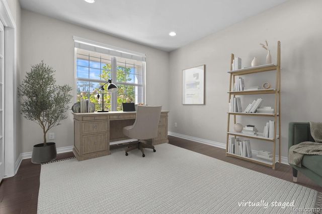 1526 Hickory Ridge Court S, Canton Charter Township, MI 48187