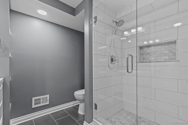 1526 Hickory Ridge Court S, Canton Charter Township, MI 48187