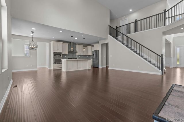 1526 Hickory Ridge Court S, Canton Charter Township, MI 48187