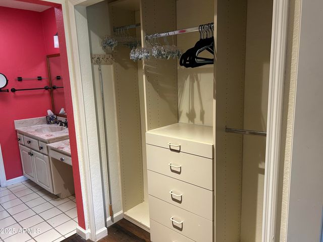 37212 N TRANQUIL Trail N 18, Carefree, AZ 85377