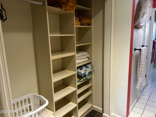 37212 N TRANQUIL Trail N 18, Carefree, AZ 85377