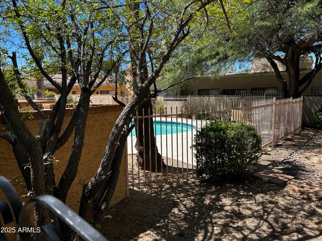 37212 N TRANQUIL Trail N 18, Carefree, AZ 85377
