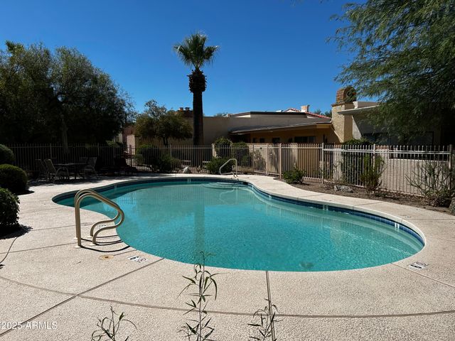 37212 N TRANQUIL Trail N 18, Carefree, AZ 85377