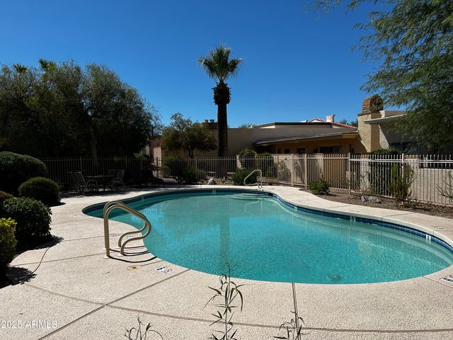 37212 N TRANQUIL Trail N 18, Carefree, AZ 85377